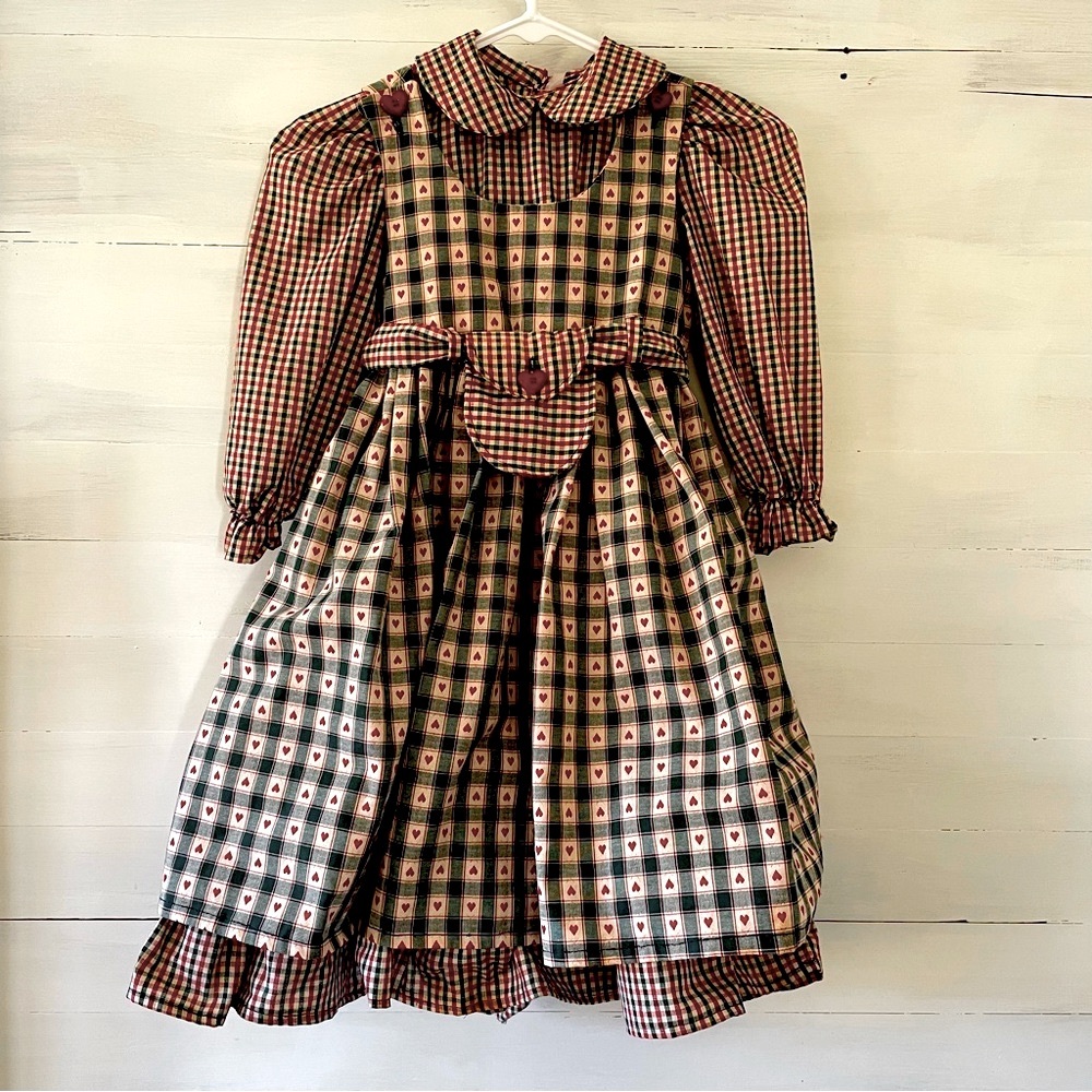 Vintage handmade Girls Christmas Dress Approx size 6-7